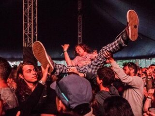 Volg Best Kept Secret via de livestream