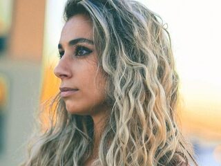 3FM Talent Nona over de vergelijking met Amy Winehouse
