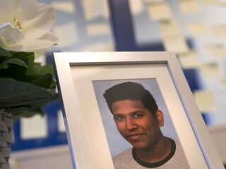 Een fotoserie in naam van Tharukshan (15) die zelfmoord pleegde