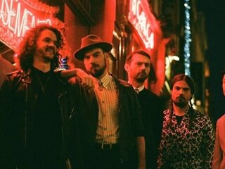 De Staat brengt nieuw album uit en de titel is vrij verrassend