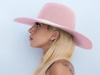 Wat is er allemaal aan de hand met Lady Gaga?