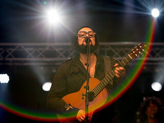 Blaudzun live in de studio op Lowlands