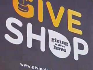 Ook op Lowlands: The Give Shop