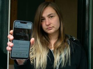 Instagram dwingt Kenza om haar littekens te verbergen
