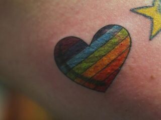 Hartjes tatoeëren voor reanimatie in Nederland