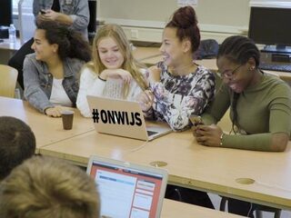 Deze klas wilde nepnieuws verspreiden en dat lukte f**ng goed!