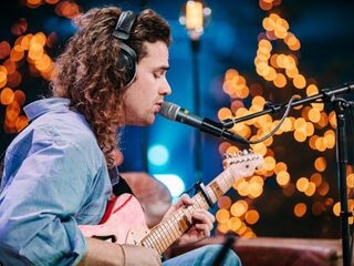 Lucas Hamming roert Sophie tot tranen met cover 'Hallelujah'