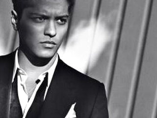 Bruno Mars - 'Locked Out Of Heaven'