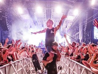 Joshua van Chef'Special: "Ik speel liever festivalshows dan een clubtour"