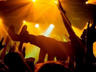 Poppodia in crisistijd, 013: “We zijn de eerste die stoppen en de laatste die open gaan”