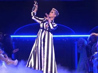 Katy Perry's nieuwe track gaat over pesten