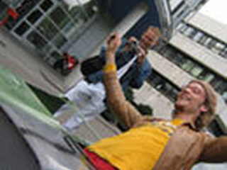 Giel bij het oude vuil?