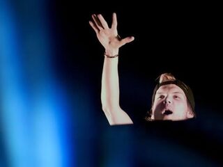 Imagine Dragons en Chris Martin te horen op nieuwe album Avicii