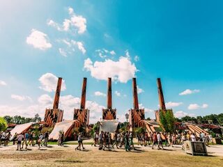 Het blokkenschema van Lowlands 2019 is bekend: Doe de Clash test!