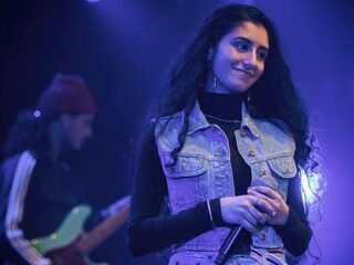 Ook met haar nieuwe liedje 'As Fun' levert Naaz weer goud af