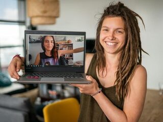 Lange afstandsrelatie tijdens coronacrisis: 'Ik mis het fysieke contact'