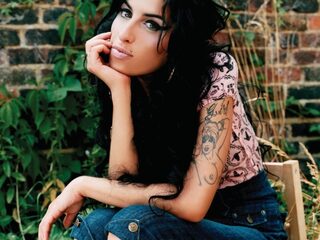 Amy Winehouse in de spotlights bij BedMichiel