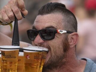 De festivalbier-mythe: wordt het nou verdund of niet?