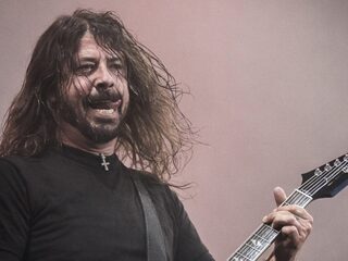Het drankritueel van Dave Grohl voor een concert is echt absurd