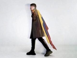 $hirak maakt Mega-debuut met niet de minste artiesten