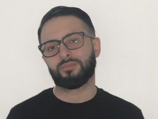 Hasan (27) klom van vmbo naar hbo en strijdt nu voor gelijke kansen