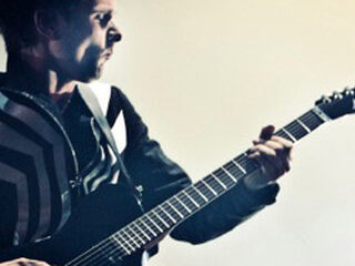 Muse – 'Panic Station'