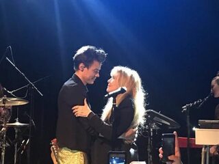 Rocksterren uit de jaren 70 doen 't met de artiesten van nu