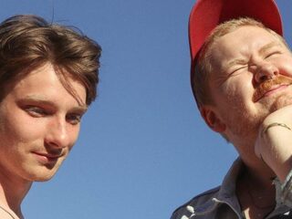 Bandleden Her's verongelukt tijdens tour VS