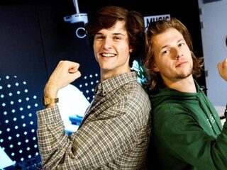 Nederland protesteert, dus schreef Blanks een protestlied met 3FM-luisteraars!