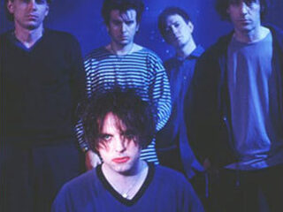 Twintig nieuwe Cure-tracks online