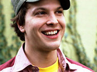 Gavin DeGraw belaagd en vervolgens aangereden