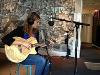 Maaike Ouboter live vanaf Paaspop