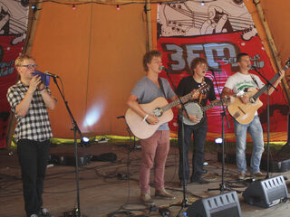 3FM Serious Talent CAS backstage in de tipi