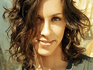 Alanis viert verjaardag op Pinkpop