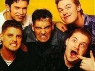 Boyzone doet tribute Gately