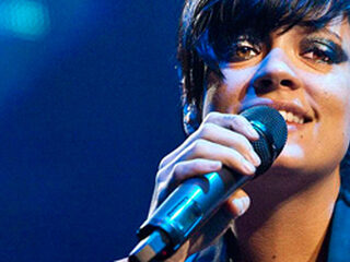 Lily Allen - 'Somewhere Only We Know'