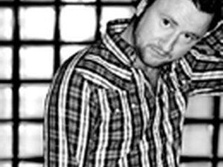 Babygeluk presentator en oud-3FM-er Dennis Weening