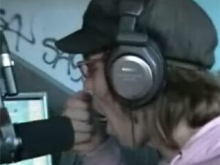 Giel bijt zich vast in... insecten?!