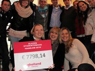 Glazen Studentenhuis haalt 7798 euro op voor Serious Request