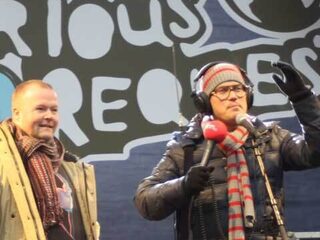 Lach je kater weg op de zeepkist