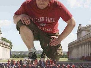 Bied op de gympies van Jack Black!