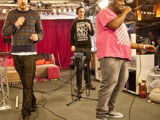 De Jeugd van Tegenwoordig trapt poging langste concert ooit af