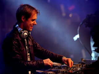 Armin biedt Masterclass aan voor veiling