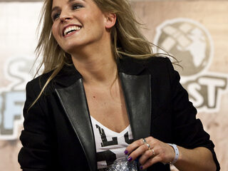 Huiskamerconcert: Krystl zingt voor 2020,- euro