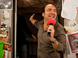 Onderschrift gezocht: Wat doet Gerard hier?