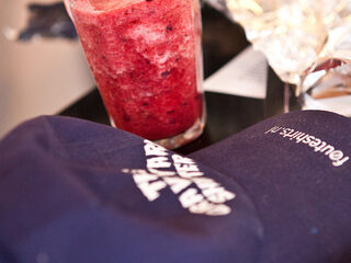 Shake shake shake that fruit!