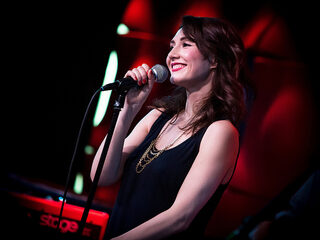 Het is begonnen. Carice van Houten sloot het huis!