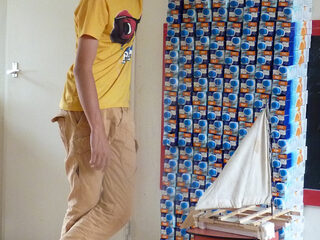 Wouter Doeven op vlot over de IJssel