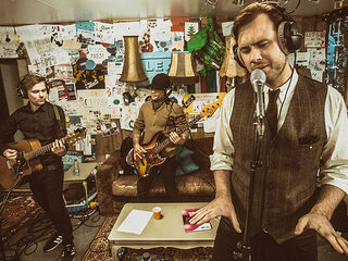 Bo Saris was live bij Giel in het Glazen Huis