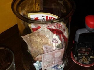 De nacht-DJ's halen 5579,11 euro op voor 3FM SR14